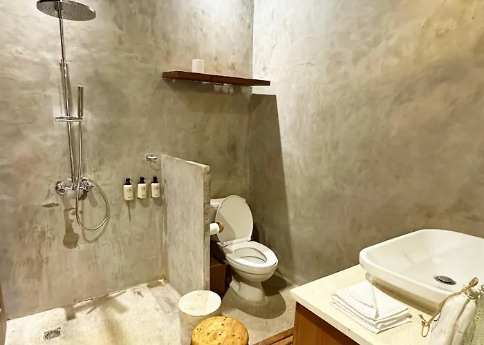 Hotel Zin Berawa &